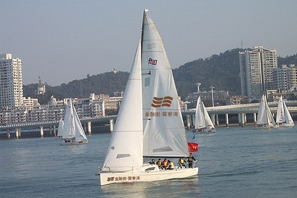 33英尺帆船 33英尺帆船