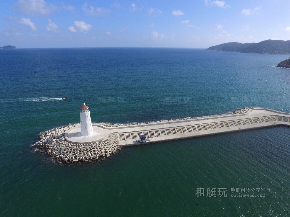 三亞亞龍灣游艇會碼頭 三亞亞龍灣游艇會碼頭