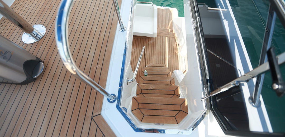 46英尺飛橋游艇 46英尺飛橋游艇