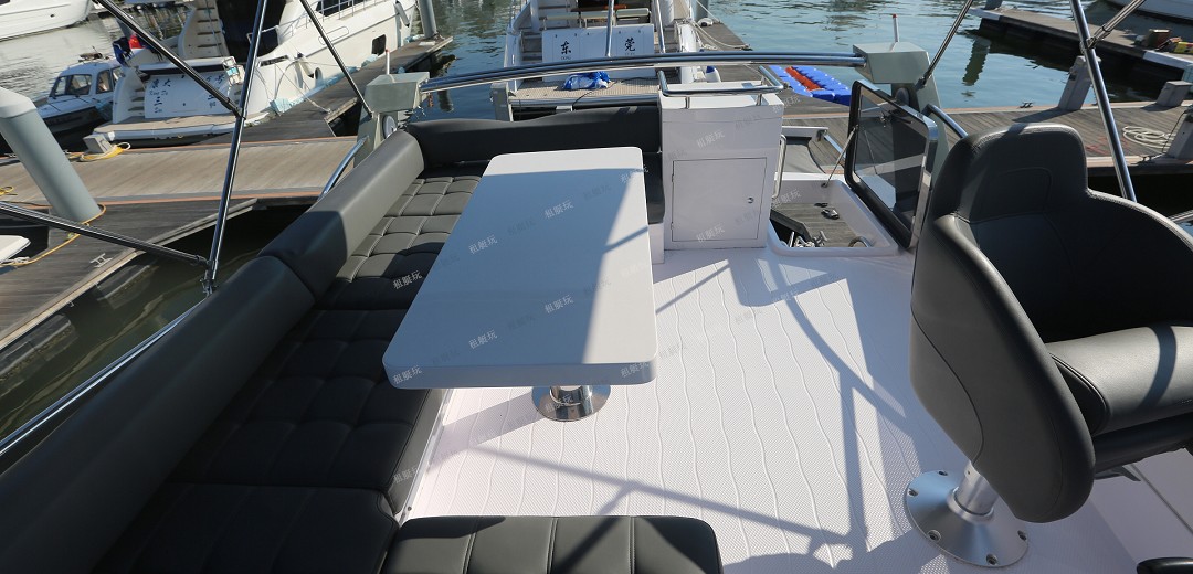愛萊格飛橋40尺游艇 愛萊格飛橋40尺游艇