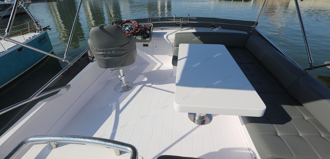 愛萊格飛橋40尺游艇 愛萊格飛橋40尺游艇